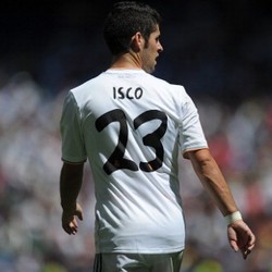 Engkel Bermasalah, Isco Absen Lawan Chile