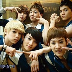 Juara di Acara Musik TV, Teen Top Janjikan Jalan-jalan dengan Fans