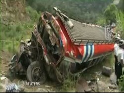 Bus Terjun ke Jurang, 38 Tewas