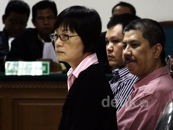 Direktur Master Steel Dituntut 5 Tahun Penjara Direktur Master Steel Dituntut 5 Tahun Penjara