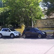 SMA Kompleks Dikepung Mobil Milik Siswa