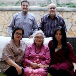 Keluarga Sungkar: Kecil di Bengkel, Besar di Lintasan