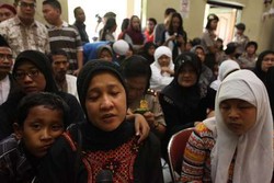 Istri Bripka Sukardi: Bapak Ngawal Truk karena Anak-anak Butuh Uang