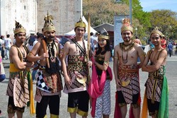 Menikmati Nasi Rendang dan Sate Kambing di Pesta Rakyat Brisbane