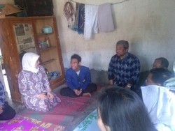 Menteri M Nuh Sambangi Penerima Beasiswa Bidik Misi di NTB