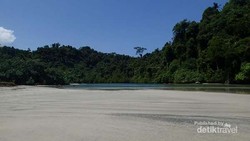 Kampung Laut, Surga Tersembunyi di Nusakambangan