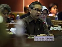 Bersama DPR, Menlu Bahas Nasib WNI di Suriah
