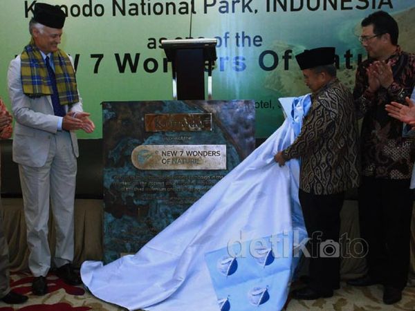 JK Terima Prasasti New Seven Wonders of Nature