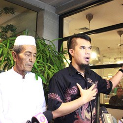 Ahmad Dhani Belajar Ilmu Ikhlas dari Ayah Korban Agus Komara