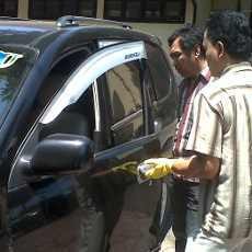 Perampok Sikat Uang Nasabah BRI Rp 90 Juta dari Dalam Mobil