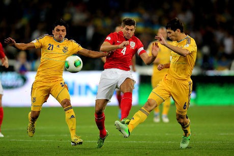 Ukraina-Inggris Berakhir Tanpa Gol