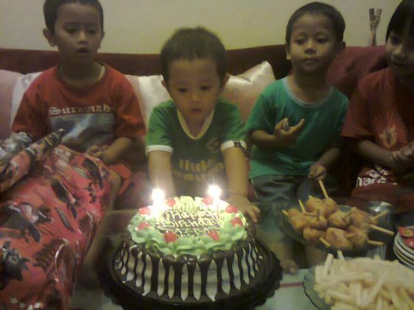 Ahmad Azkal Fikro, 2 Tahun, Lelaki