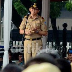 Ahok Kecewa dengan Pelayanan Camat Hasil Lelang Jabatan