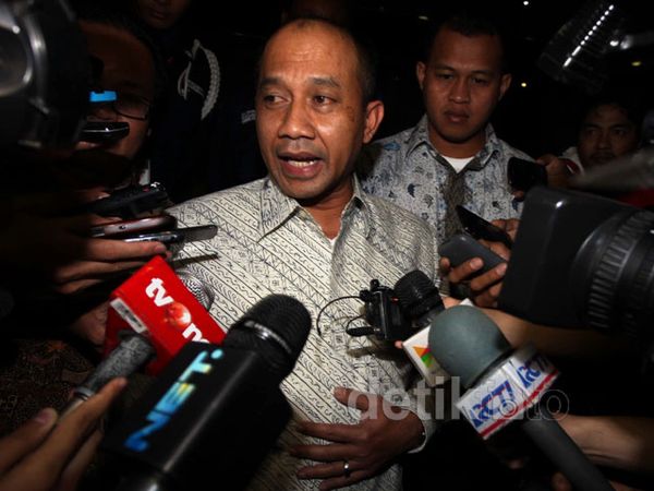 Plt Kepala SKK Migas Diperiksa KPK Selama 9,5 Jam