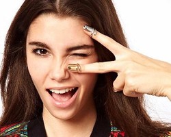 Cincin Kuku, Akankah Jadi Tren Aksesori Terbaru Tahun Ini?