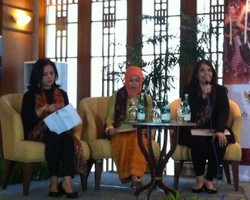 Ghea Panggabean Akan Perkenalkan Kain Khas Indonesia ke Italia