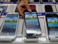 Smartphone Akan Kena PPn Barang Mewah