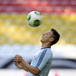 Sunderland Bertekad Rusak Laga Debut Oezil