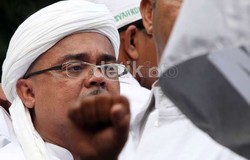 Panitia Miss World Pertanyakan Ajang World Muslimah Dibolehkan