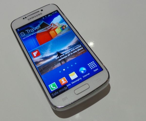 Galaxy S4 Zoom, Si Ponsel Kamera