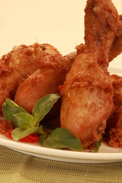 Ayam goreng nan gurih