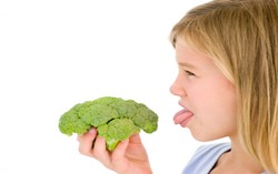 Tak Doyan Makanan Pahit? Mungkin Ini Penyebabnya!