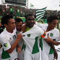 Boumsong Jadi Top Skorer dan Pemain Terbaik