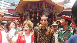 Jokowi Bicara Soal Pelajar yang Nongkrong Malam di Minimarket 24 Jam