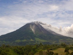 3.710 Orang Mengungsi Akibat Letusan Gunung Sinabung