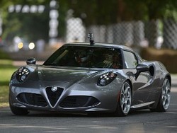 Alfa Romeo Yakin Sport Car Mereka Bakal Laris Manis