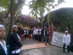 200 Personel Gabungan Lakukan Pengamanan di Rumah Duka Habib Munzir