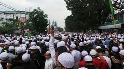 Duroh dan Bilkis Hilang Saat Ikut Mengantarkan Habib Munzir ke Pemakaman