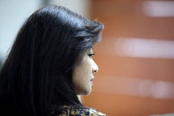 Butuh Duit, Vitalia Jual Perhiasan, Tas LV dan iPhone dari Fathanah