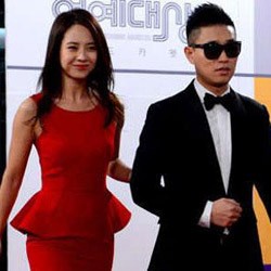 So Sweet! Gary Cium Pipi Jihyo di Running Man