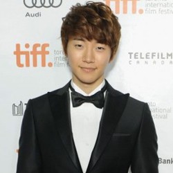 Tampil di Festival Film Toronto, Junho 2PM Disambut Fans
