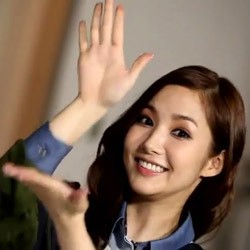 Park Min Young dan Jessica SNSD Hobi Renang Bareng