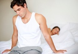 Pria yang Pernah Bercerai Lebih Mungkin Berpura-pura Orgasme