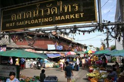 Wat Sai, Pasar Terapung Paling Favorit di Bangkok