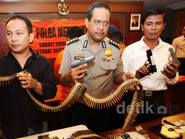 Penyuplai Senjata Api ke Penembak Polisi Dibekuk