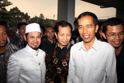 Ustad Guntur Bumi Lanjutkan Kuliah S2