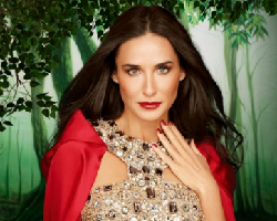 Ini Koleksi Make-up Demi Moore untuk Oriflame