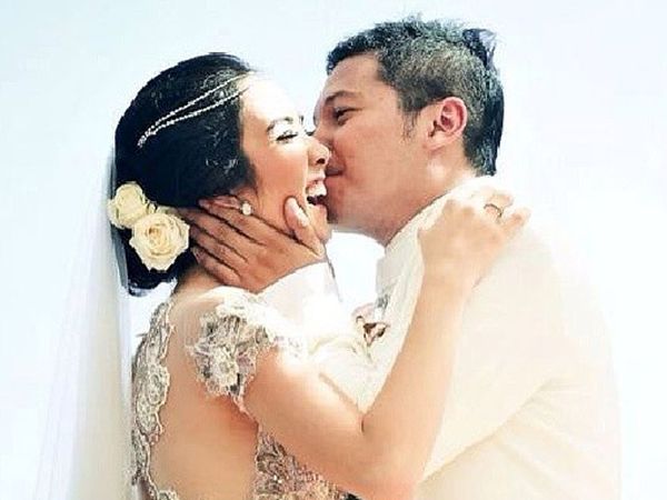 Suasana Romantis Pernikahan Gading dan Gisel