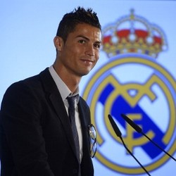 Ronaldo Soal Kontrak Barunya: Ini Bukan Soal Uang