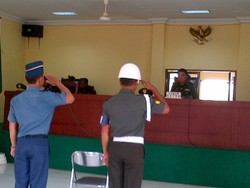 Selingkuh dengan Istri Anggota, Pamen TNI AL Divonis 7 Bulan dan Dipecat