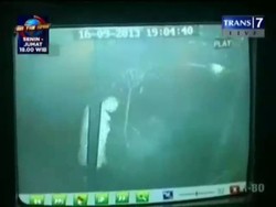 Pos Polisi Dilempar Bom Molotov