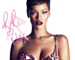 Rihanna Tampil Seksi dalam Iklan MAC