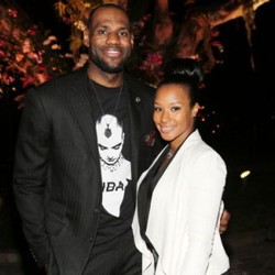 Tamu Tak Boleh Bawa Ponsel, LeBron James Menikah