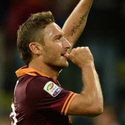 Roma Segera Beri Totti Kontrak Baru