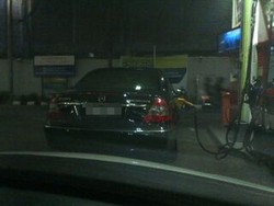 Mercy Milik Kedubes Asing Minum Bensin Premium di Cikini