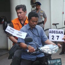 Rekonstruksi Kasus Suap Pegawai MA Berlanjut di Kantor Hotma